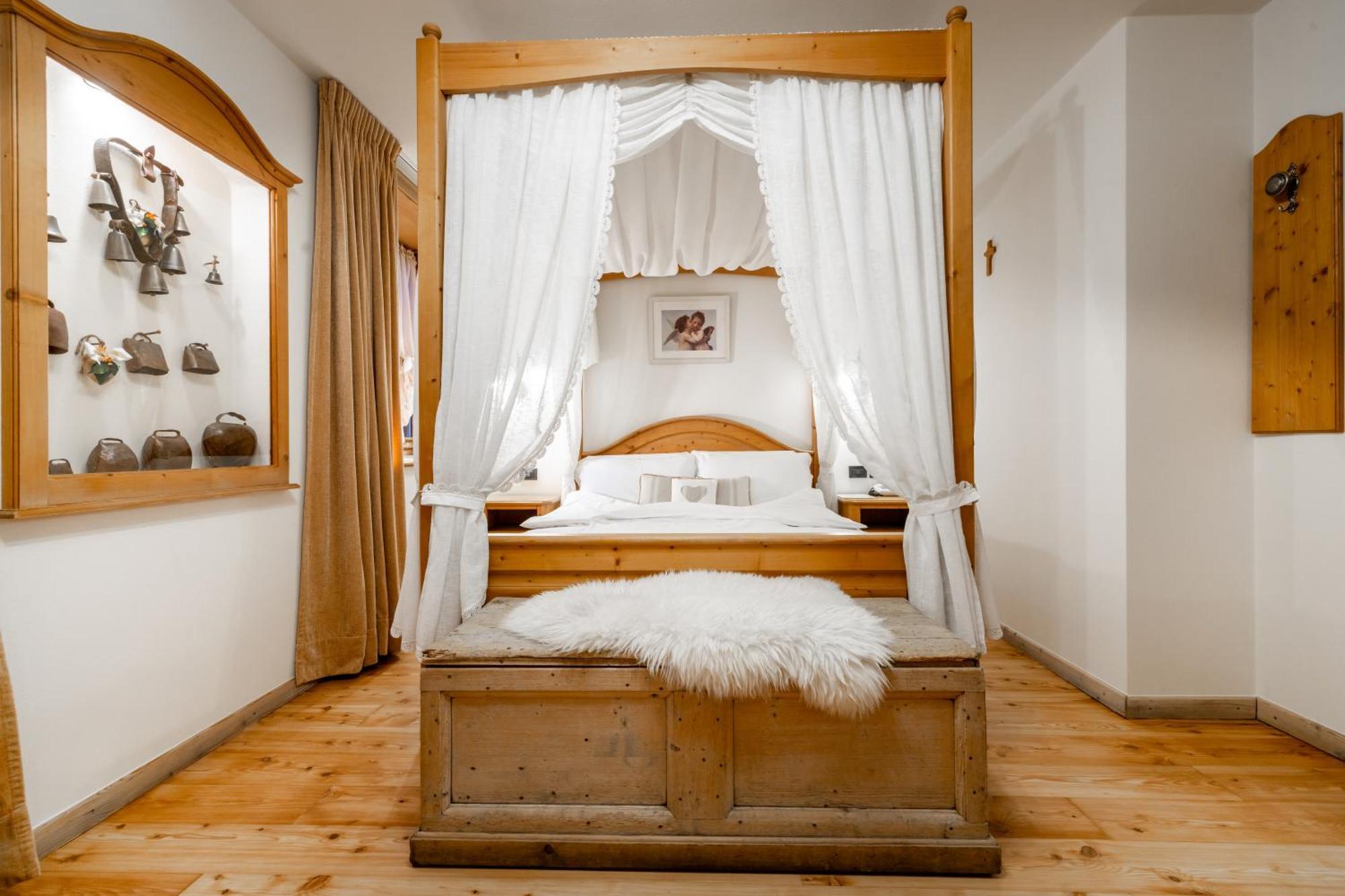 Hotel Camana Veglia 4*